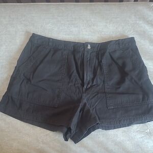 Universal Thread Black Women's Cargo Shorts